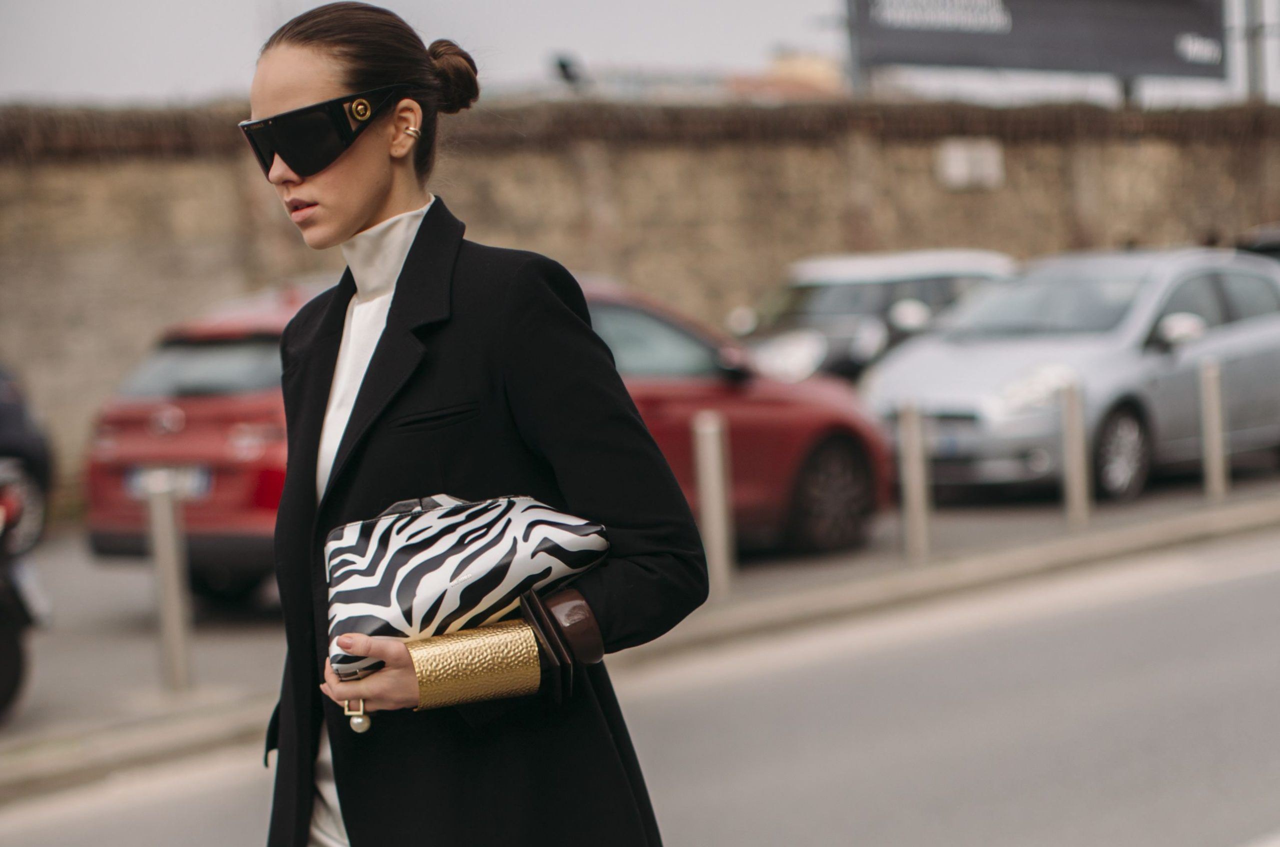 Black & White: 10 looks που θα σε εμπνεύσουν για τον διαχρονικό συνδυασμό άσπρο - μαύρο