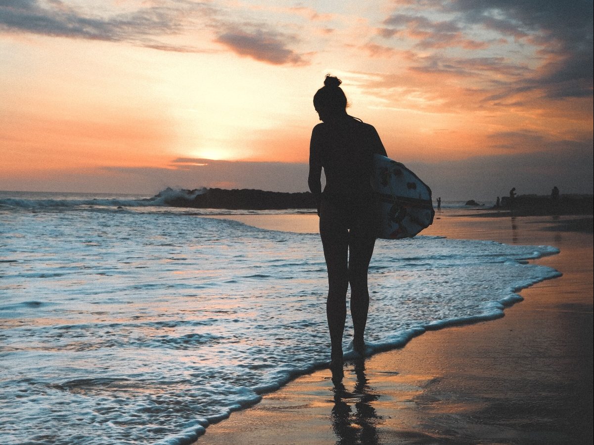 Αυτό το limited edition άρωμα με εσπεριδοειδή και αλάτι «κλείνει» μέσα του το καλοκαίρι