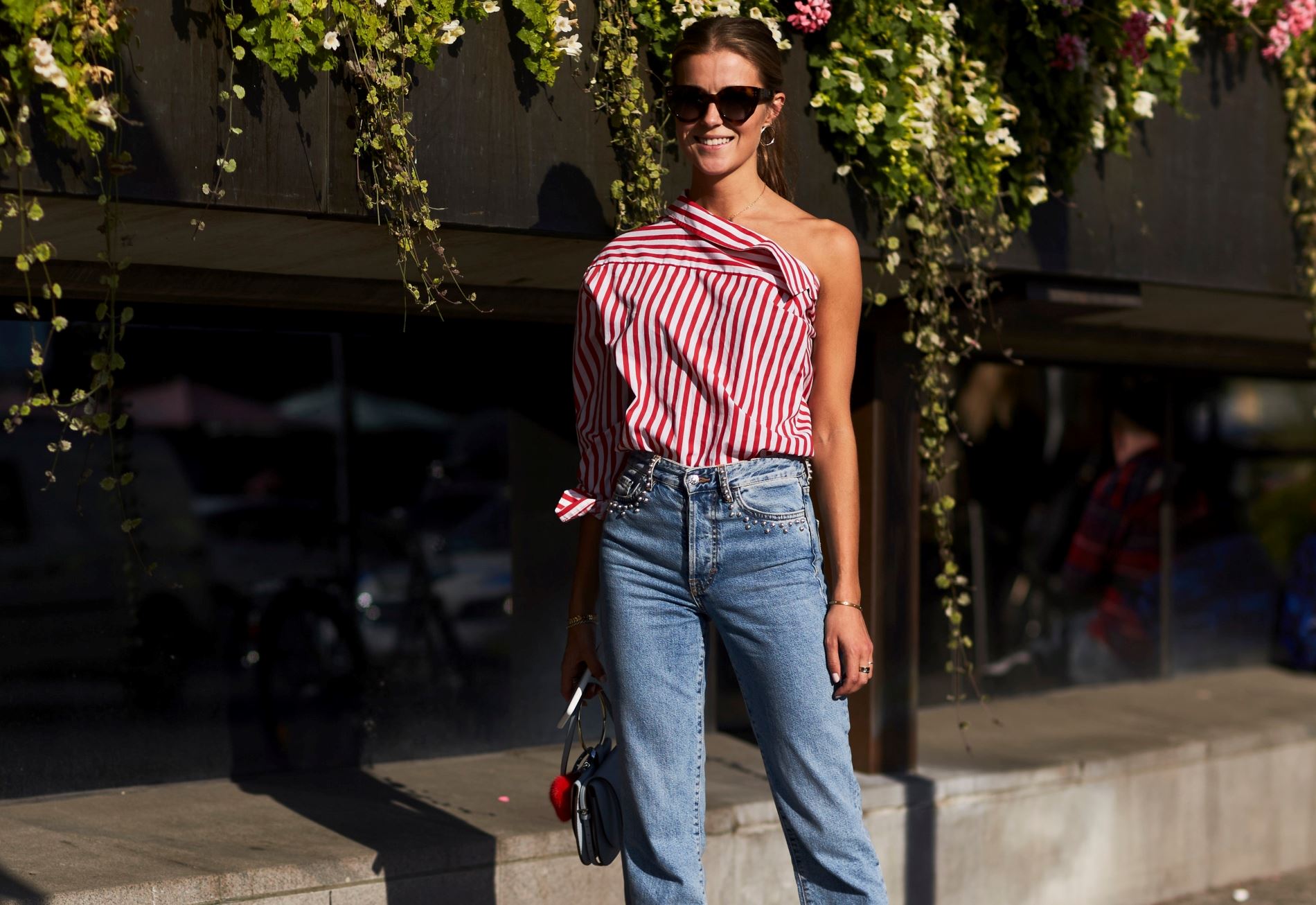 9 εκπτωτικά fashion κομμάτια που ορκιζόμαστε πως θα θες να φοράς στις διακοπές σου