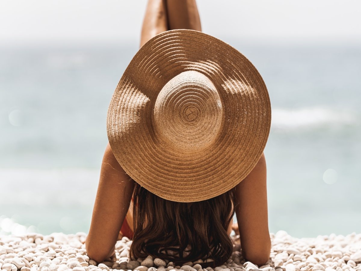 5 αρώματα με την πιο γλυκιά εσάνς αντηλιακού