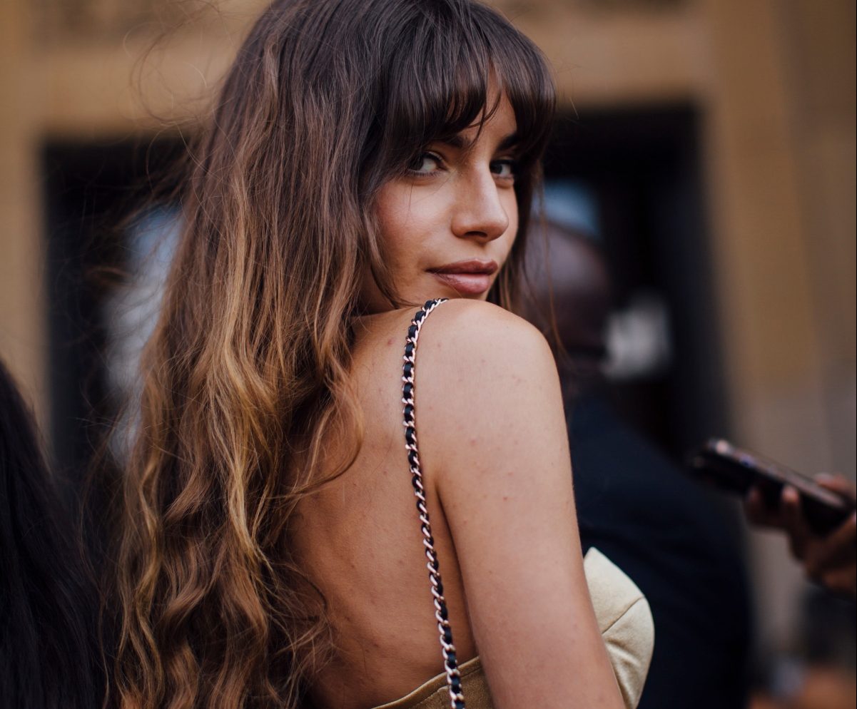 Summer hair mists: 5 επιλογές που θα χαρίσουν άρωμα φρεσκάδας στα μαλλιά σου όλη μέρα