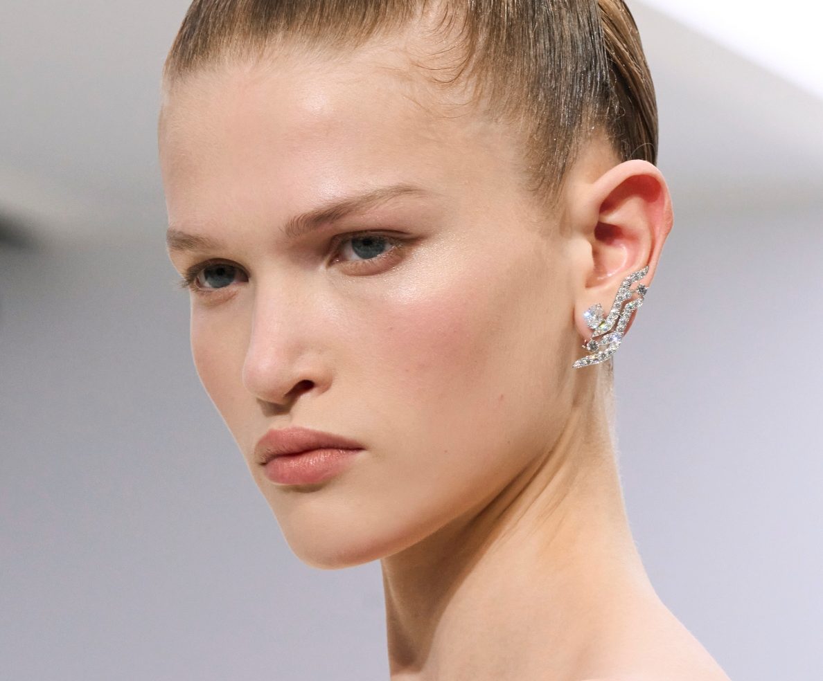 Το υγρό ρουζ που θέλουν να αποκτήσουν τώρα όλα τα beauty addict girls