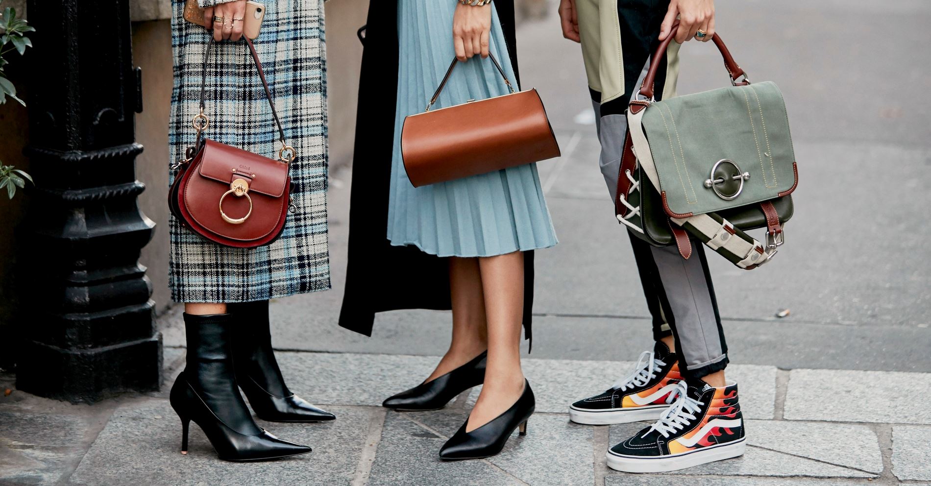 Attention shoelovers: Αυτά είναι τα παπούτσια που θα φοράμε τη μεταβατική περίοδο προς το φθινόπωρο