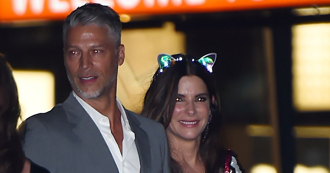 Η Sandra Bullock θρηνεί τον θάνατο του επί χρόνια συντρόφου της, Bryan Randall