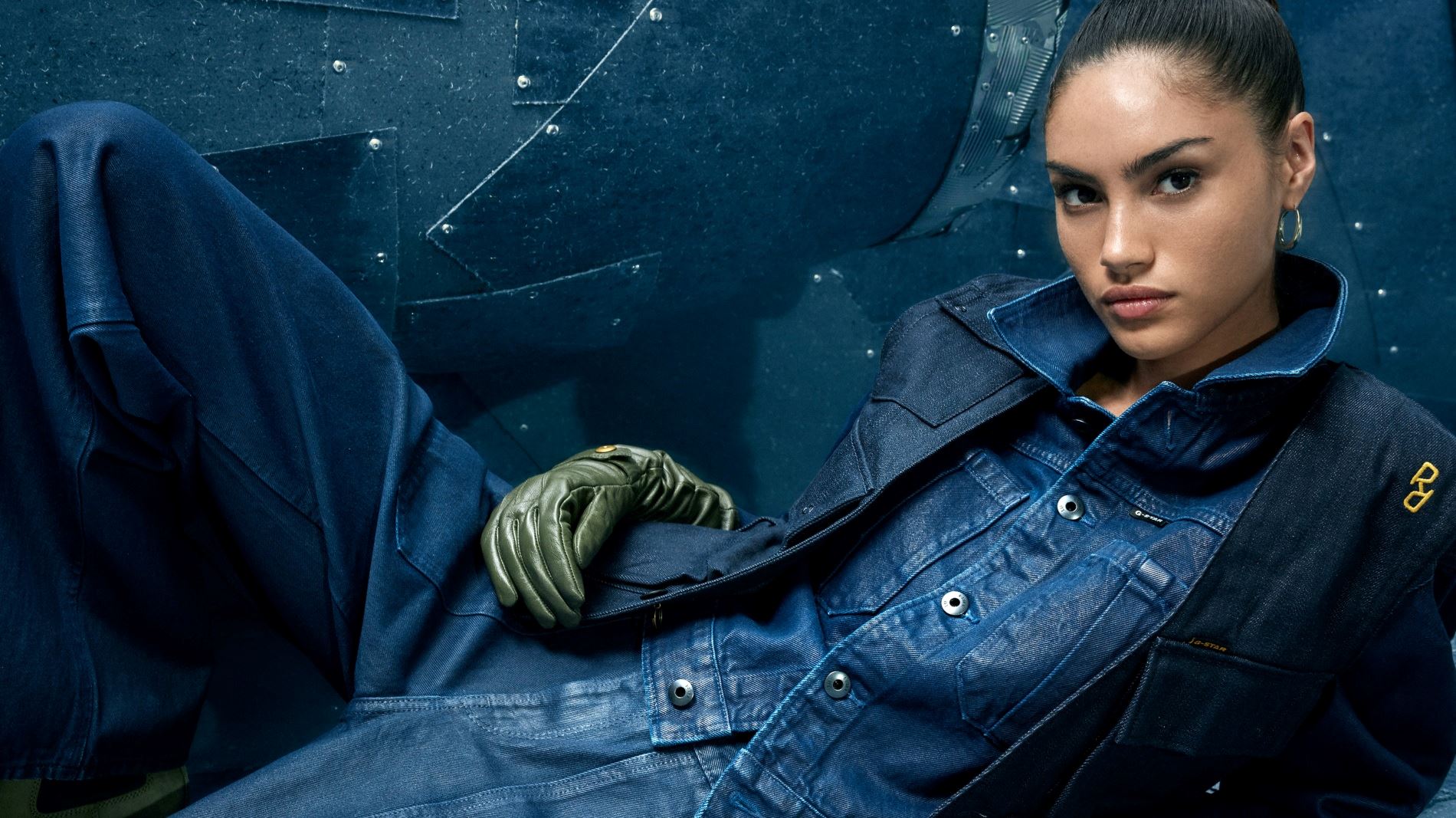 Το denim επανασυστήνεται: Πώς θα το φοράμε αυτή τη σεζόν