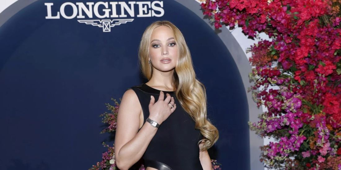 Longines: Η εντυπωσιακή εκδήλωση στη Νέα Υόρκη για την αποκάλυψη της νέας συλλογής Mini DolceVita με special guest τη Jennifer Lawrence