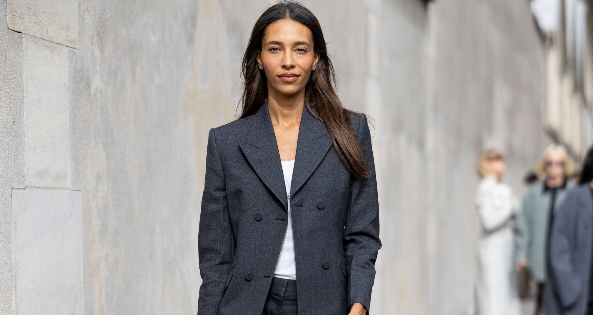 Outfits για το γραφείο: Αυτά είναι τα items που δεν πρέπει να λείπουν από την γκαρνταρόμπα σου