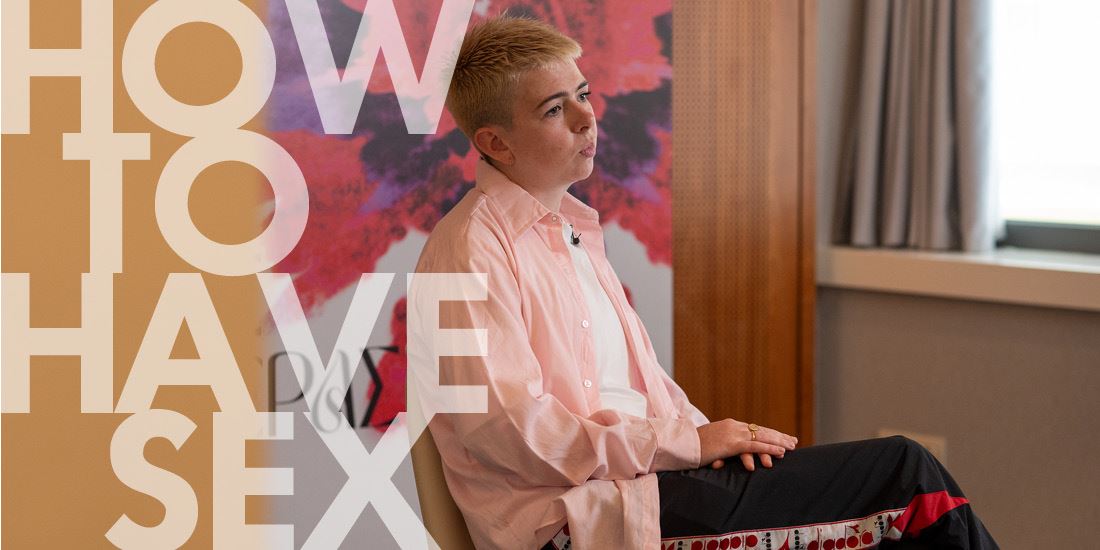 Molly Manning Walker: «Δεν μπορούμε να αντιλαμβανόμαστε τη συναίνεση ως ένα ναι ή ένα όχι. Είναι πιο πολύπλοκη»