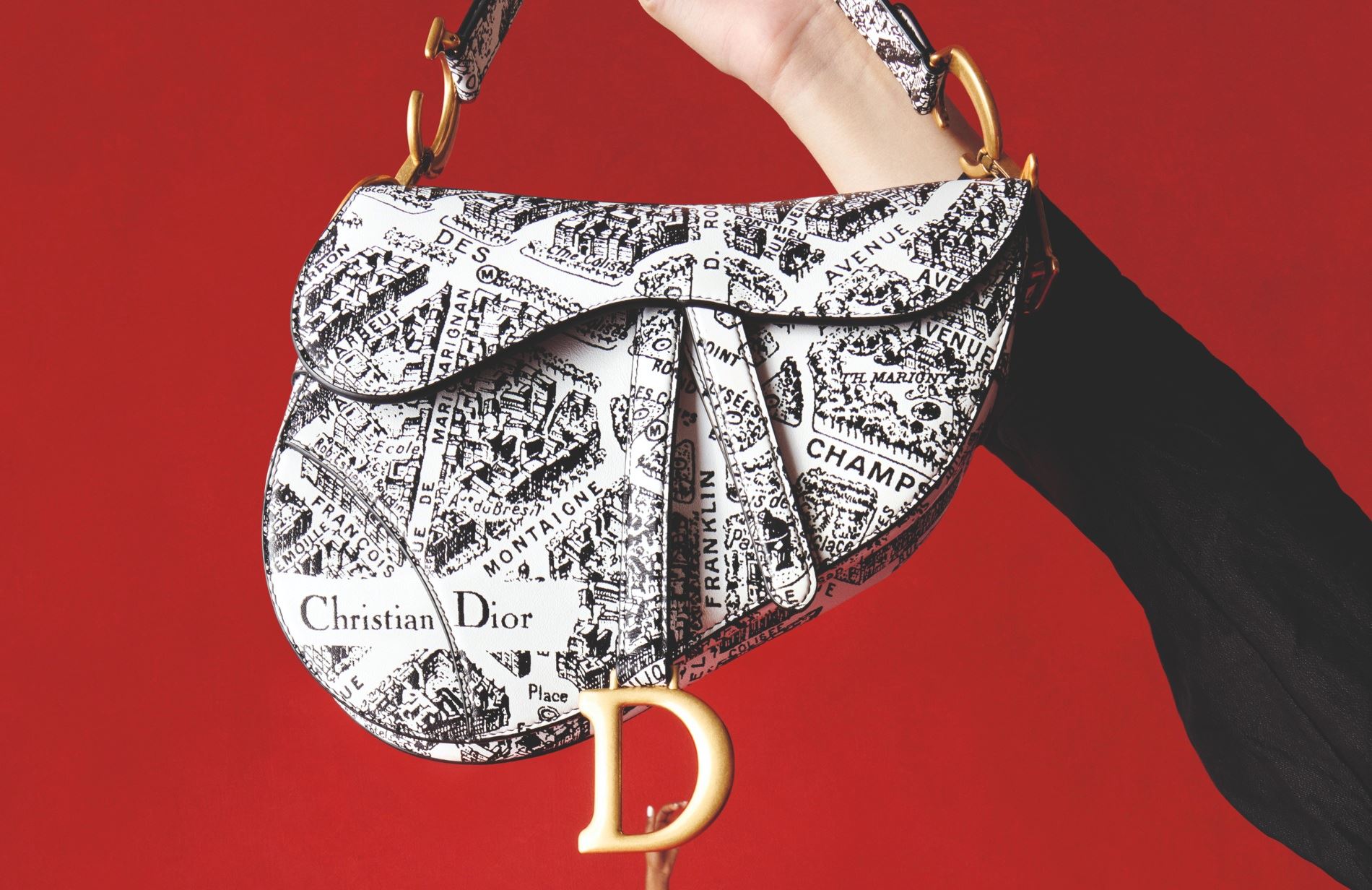 Τα designer παπούτσια και οι luxury τσάντες που δεν θα μπορείς να βγάλεις από το μυαλό σου