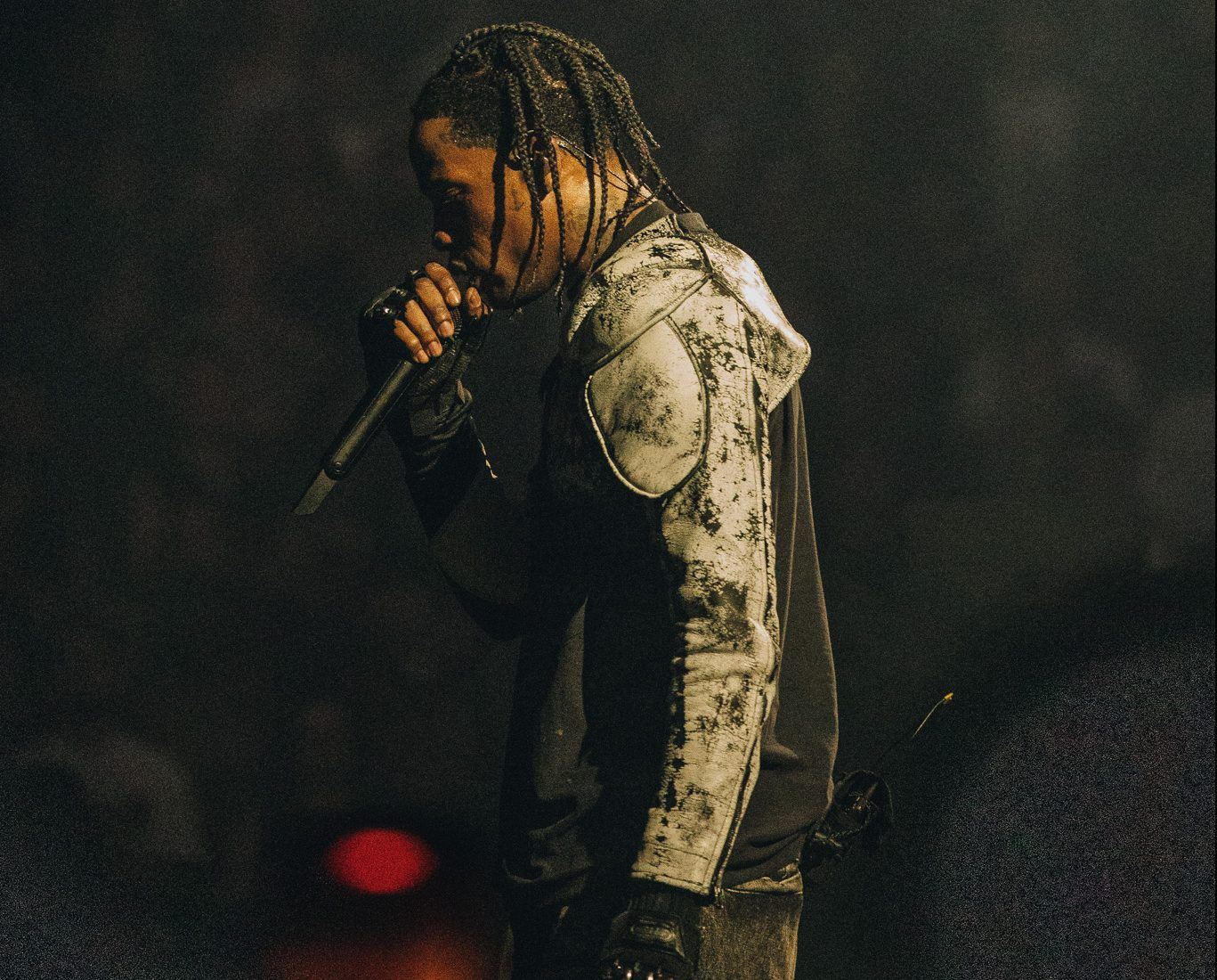O Travis Scott με το πιο εντυπωσιακό Diesel outfit