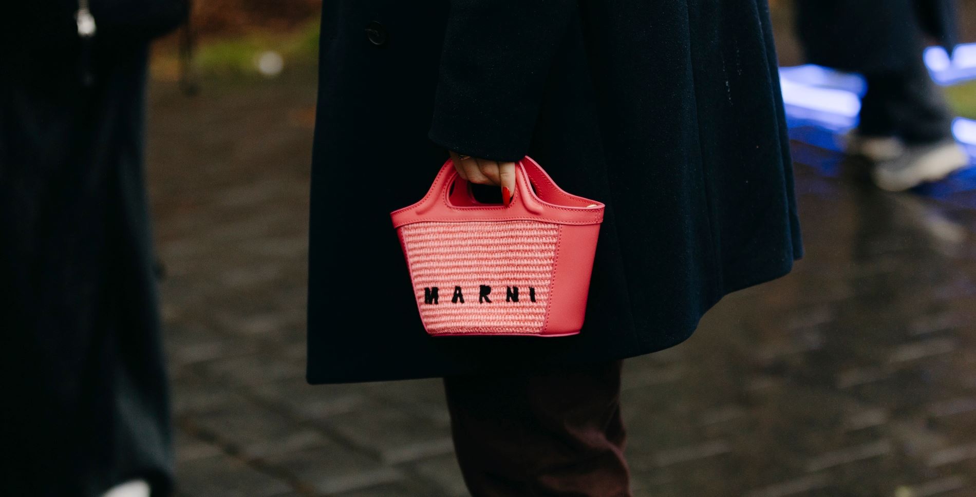 In love with pastels: Βρήκαμε τις παστέλ tote τσάντες που δεν θα μπορείς να βγάλεις από το μυαλό σου