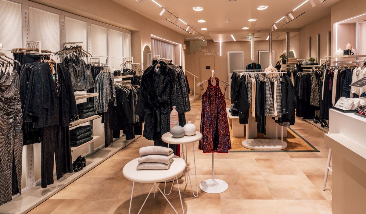 attrattivo: Τα εγκαίνια του δεύτερου flaship store στον ιστορικό δρόμο της Ερμού