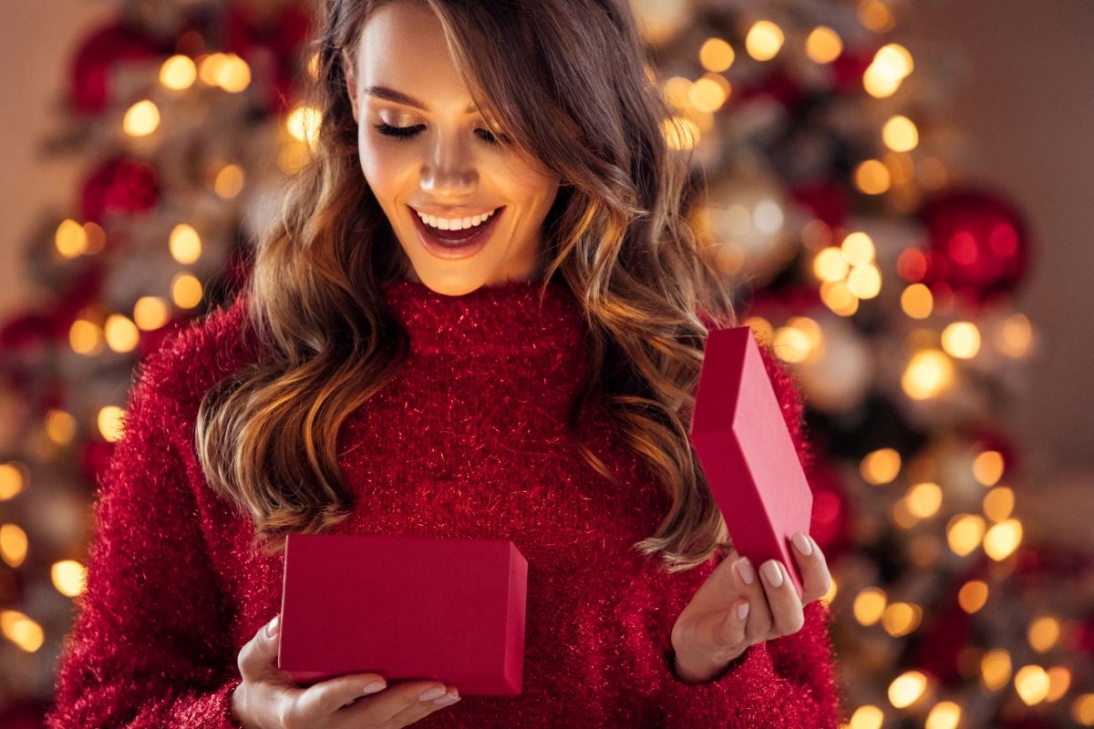 Festive Gifts: Τα καλύτερα δώρα ομορφιάς κάτω από 20 ευρώ
