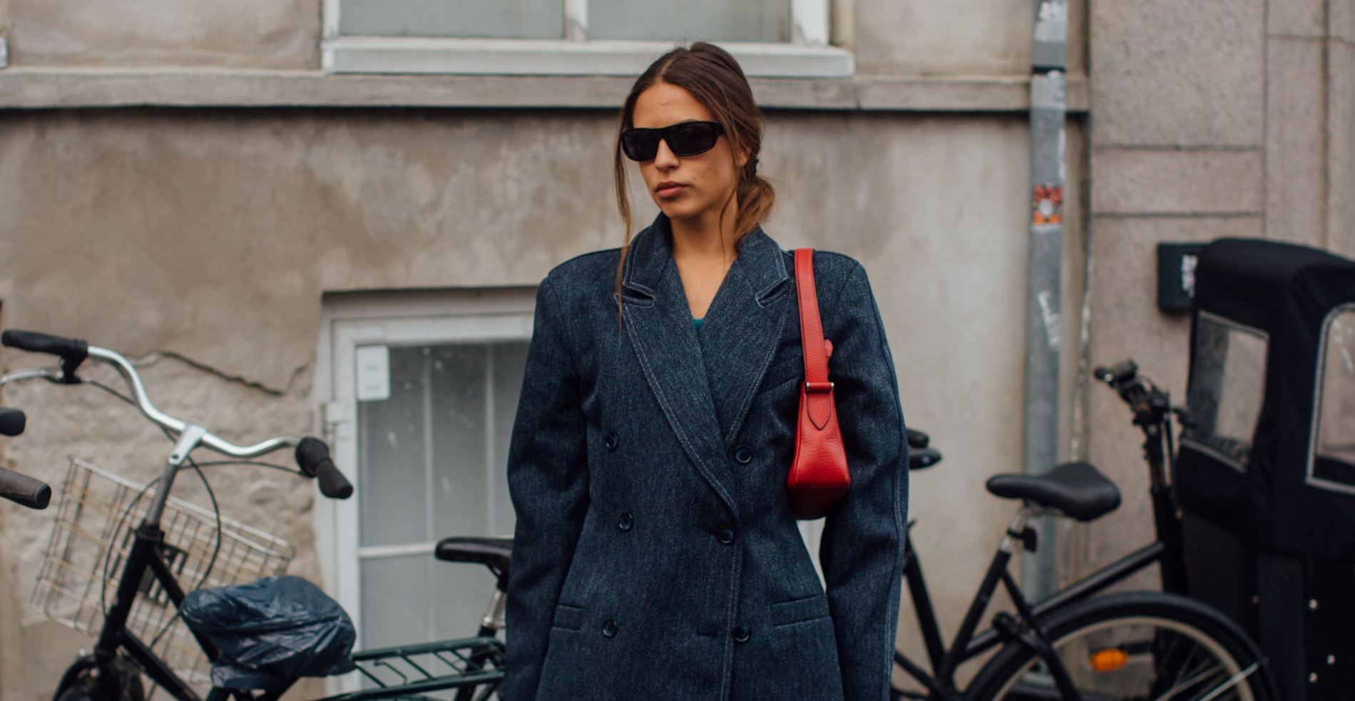 Κόκκινη τσάντα: 10 stylish κομμάτια που θα σε πείσουν να τολμήσεις το hot trend του 2024