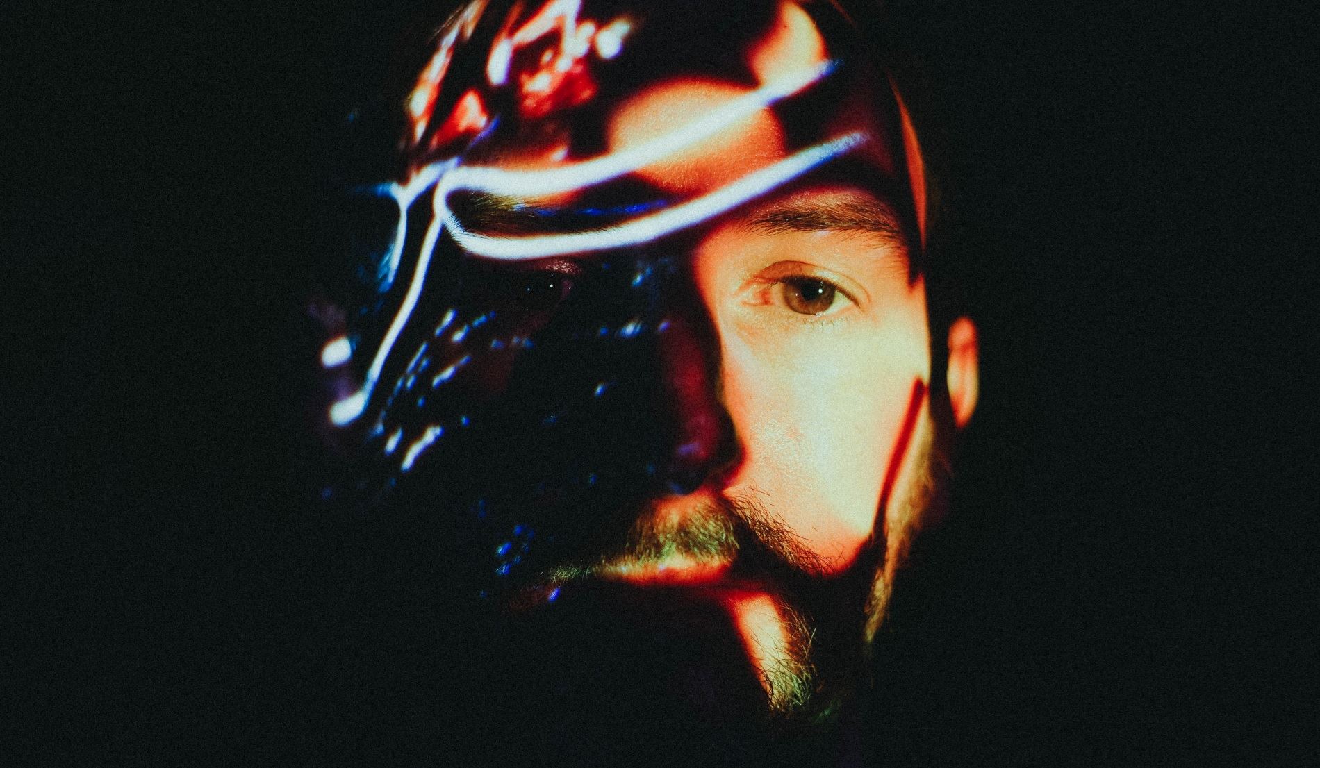 Ο Max Cooper με το "Aether" στο Μέγαρο Μουσικής