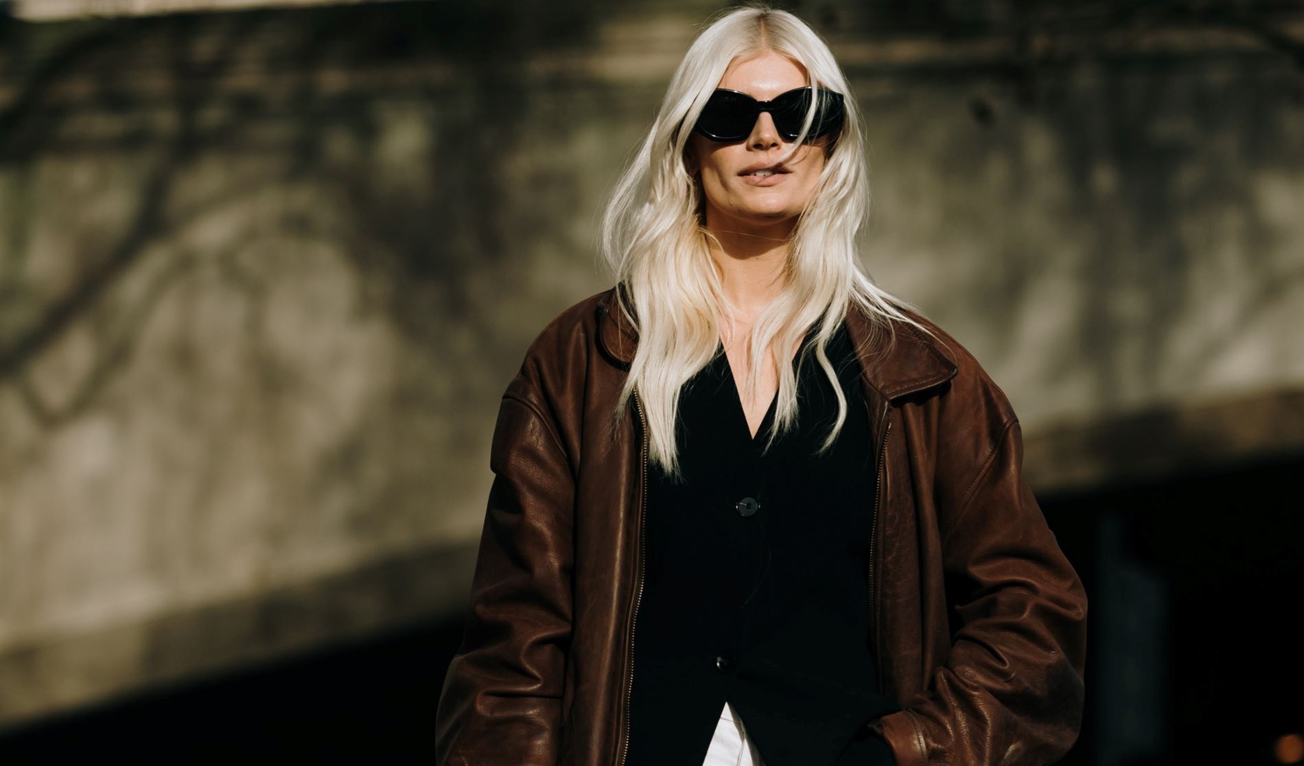 LFW FW24: Η τάση που κυριάρχησε στις street style εμφανίσεις στην Εβδομάδα Μόδας του Λονδίνου