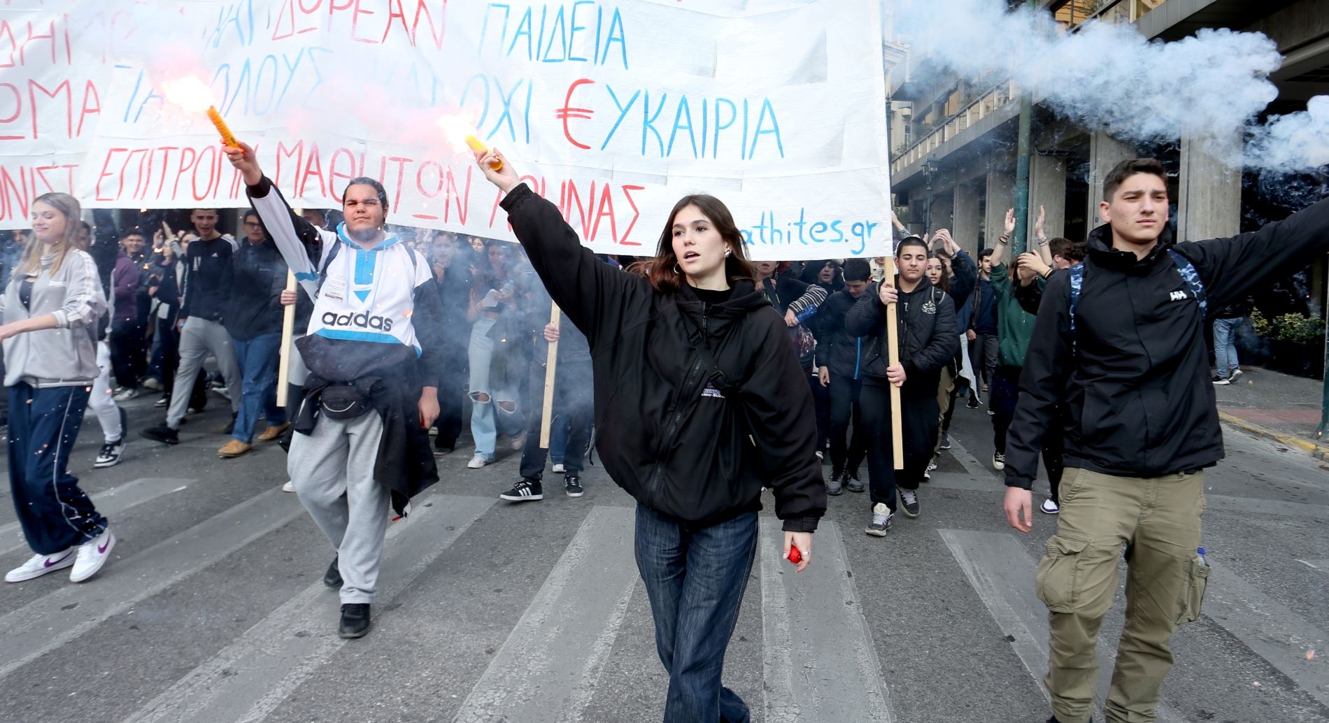 Η σύμβουλος έκδοσης του ELLE Φλώρα Τζημάκα γράφει για τις μάχες που δίνονται για να διατηρηθεί η ελευθερία της επιστημονικής γνώσης που μόνο τα δημόσια πανεπιστήμια μπορούν να διαφυλάξουν