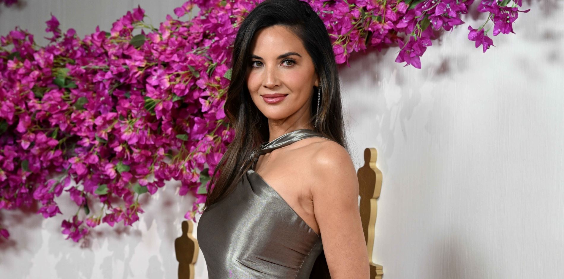 Η Olivia Munn αποκάλυψε πως υποβλήθηκε σε διπλή μαστεκτομή
