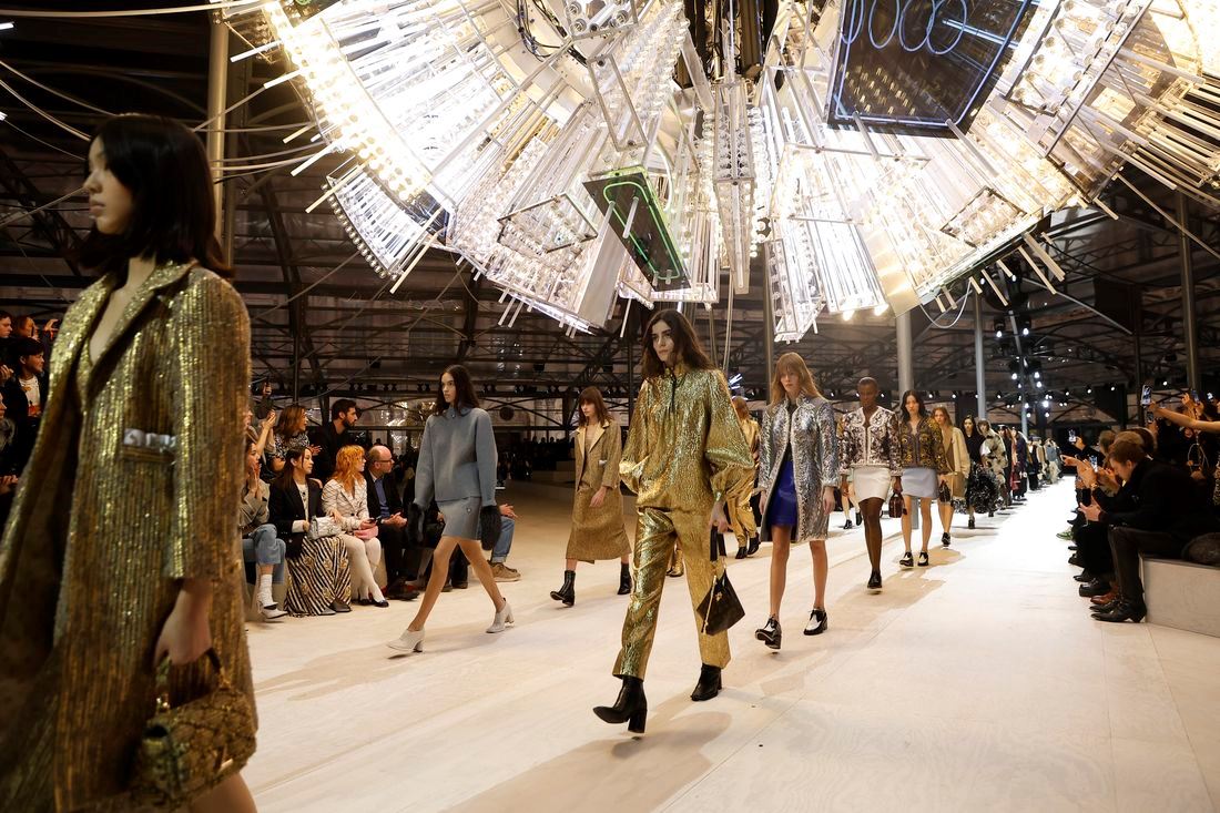 Louis Vuitton FW24: Ώρα μηδέν για τον Nicolas Ghesquière