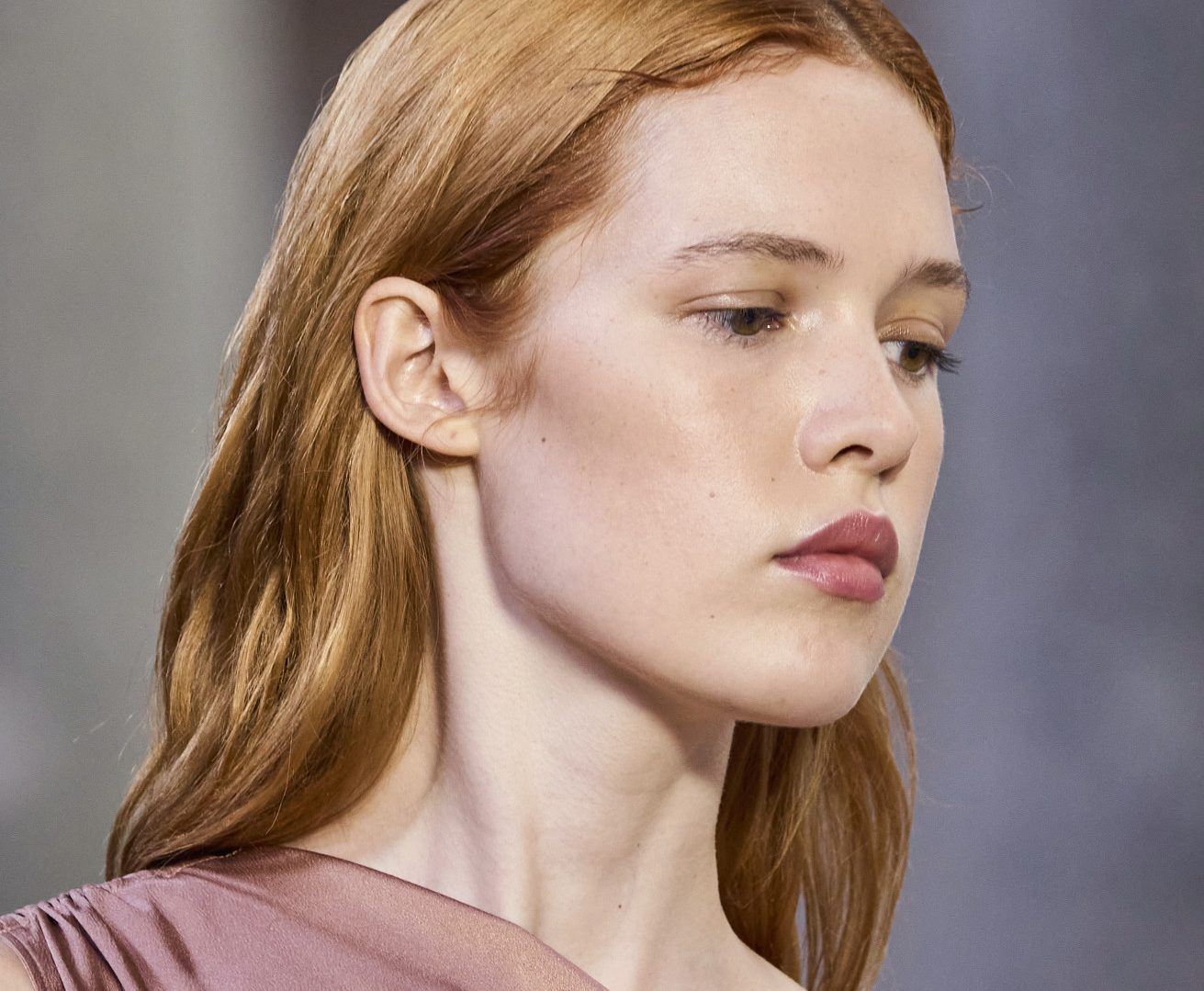 Apricot Blonde: Το πιο φλογερό ξανθό χρώμα της σεζόν