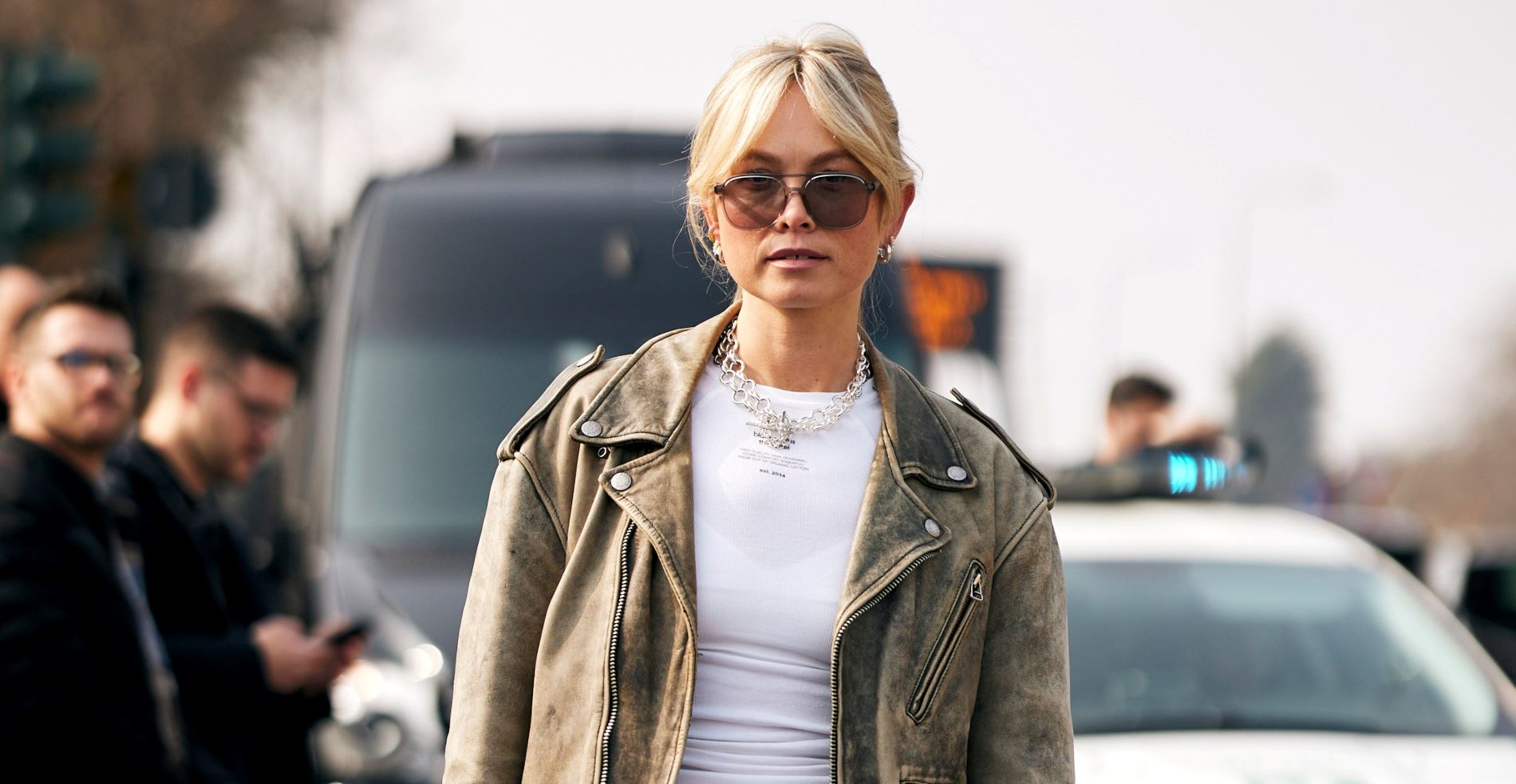 Θα φύγεις το Πάσχα; Τα outfits που θα σου χαρίσουν άνεση και στιλ κατά τη διάρκεια του ταξιδιού