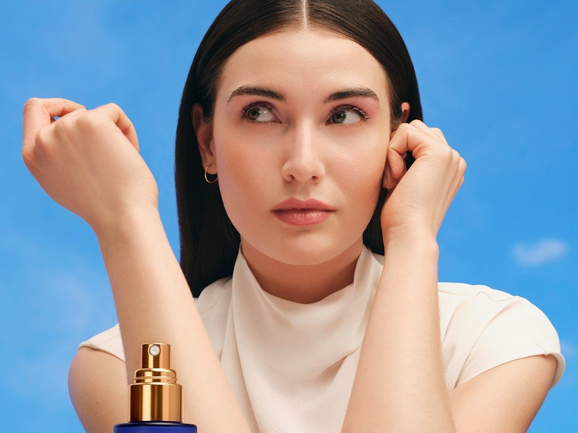 Ενυδάτωση, τόνωση & ελαστικότητα: Το νέο face mist που αξίζει μια θέση στη ρουτίνα μας