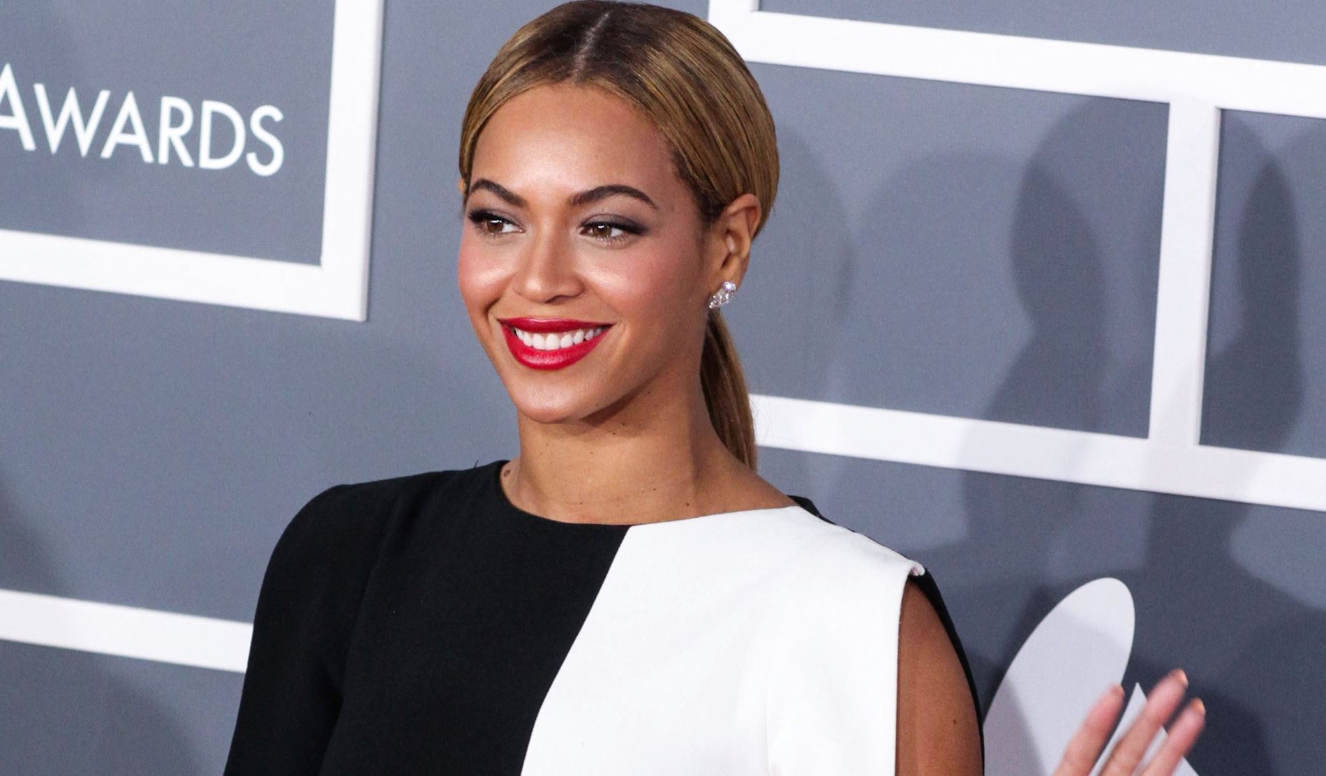 Πώς το νέο κομμάτι της Beyoncé εκτόξευσε τις πωλήσεις των τζιν Levi's