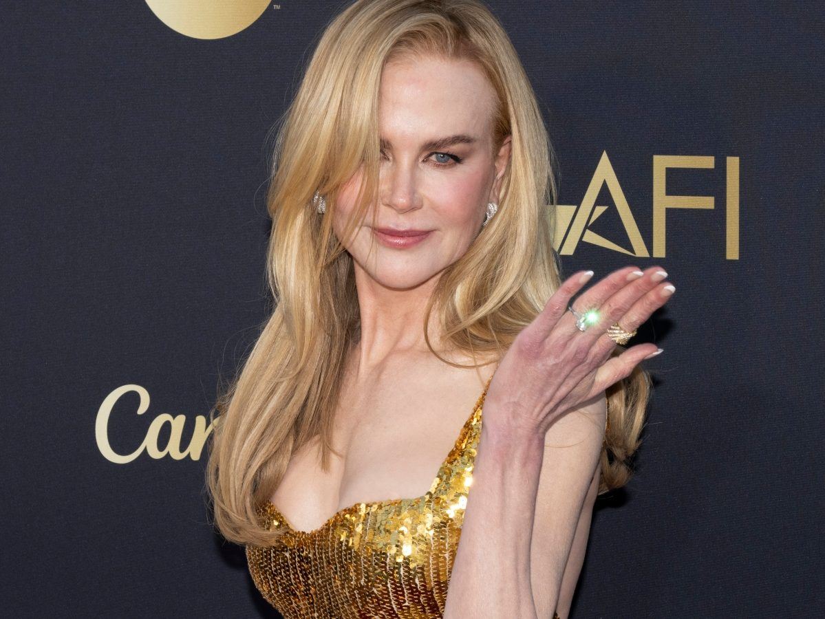 Nicole Kidman: Επέλεξε το διαχρονικό μανικιούρ που ταιριάζει σε όλες