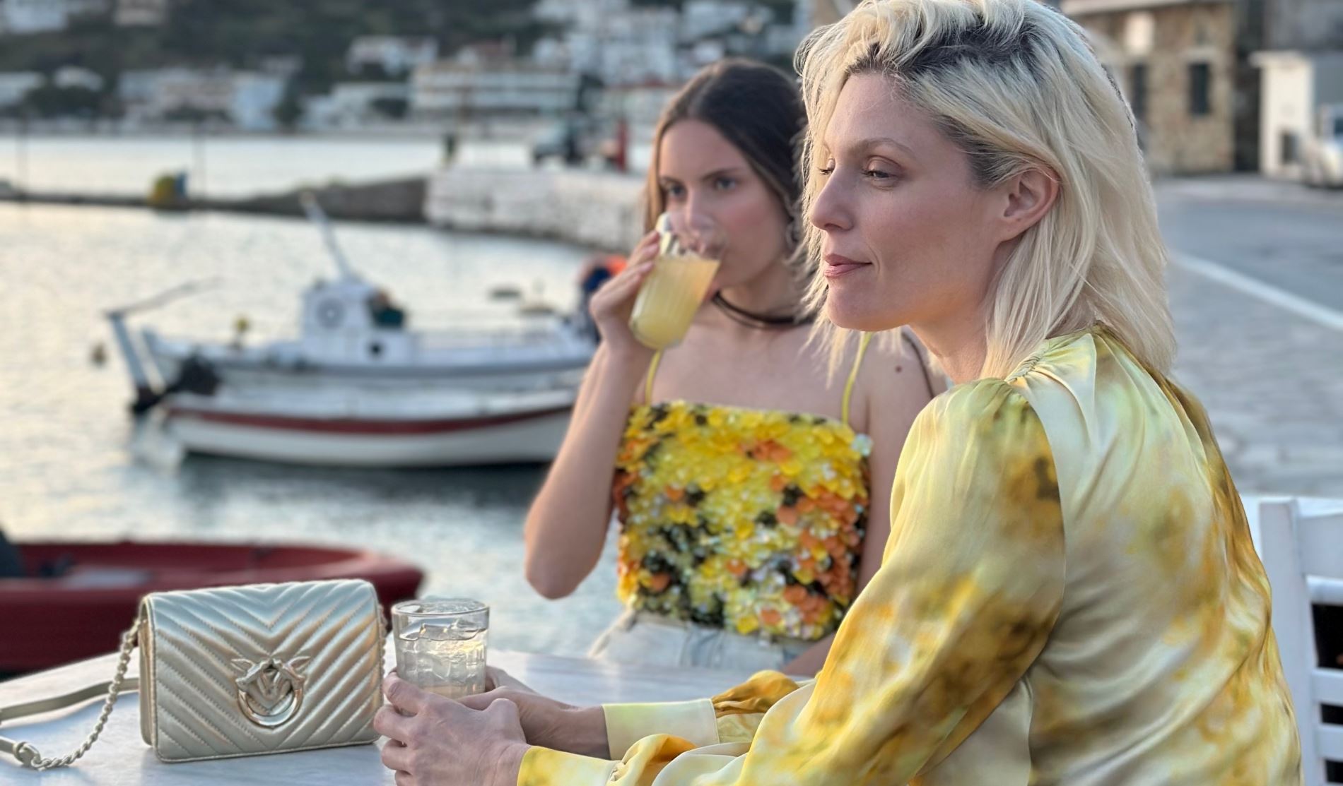 ELLE x Pinko: Μία καλοκαιρινή ιστορία γεμάτη νέες περιπέτειες και δυνατές στιλιστικές στιγμές