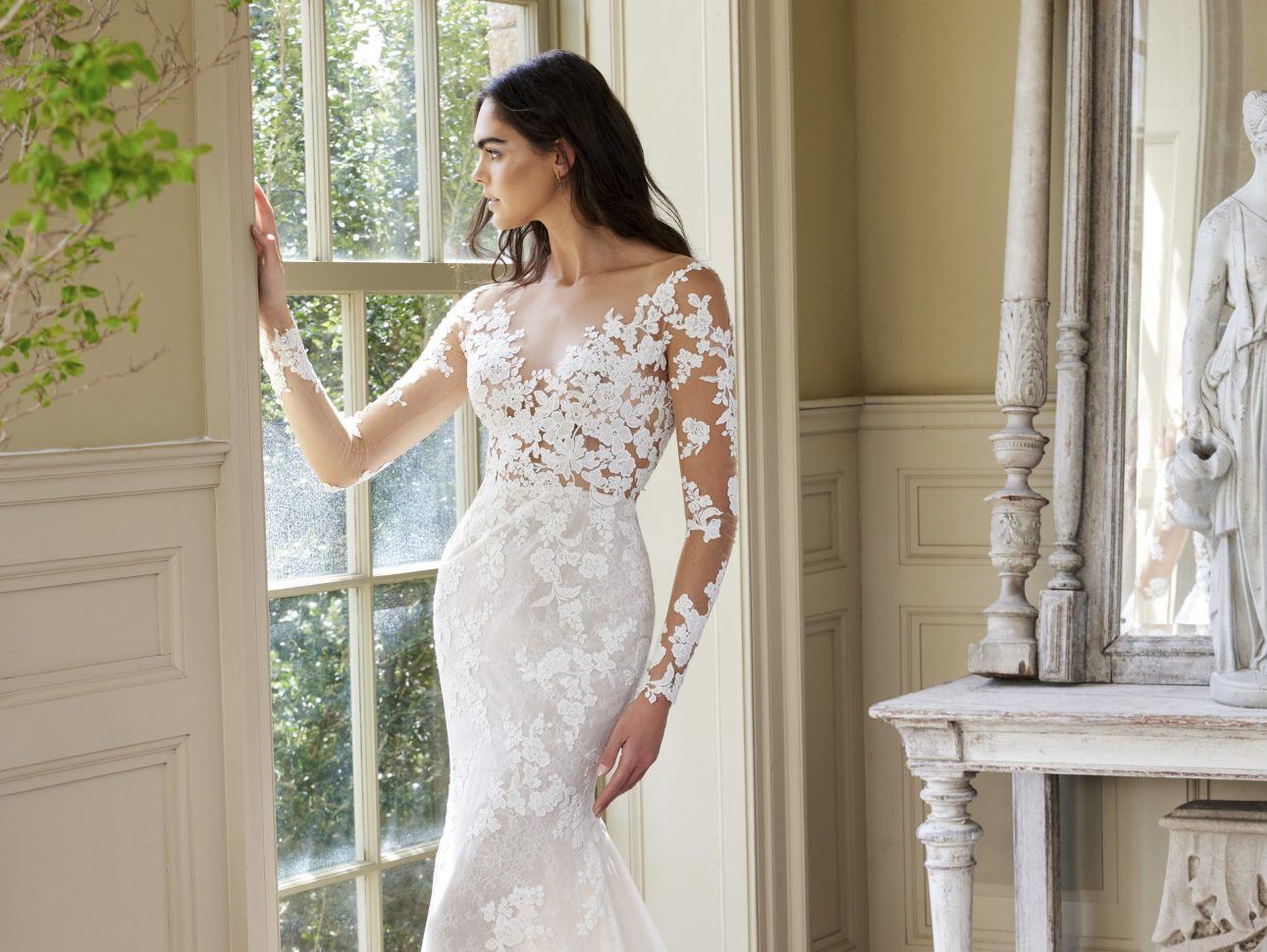 Bridal Nails: Οι επιλογές για τα πιο ιδιαίτερα και πολυτελή νυφικά μανικιούρ