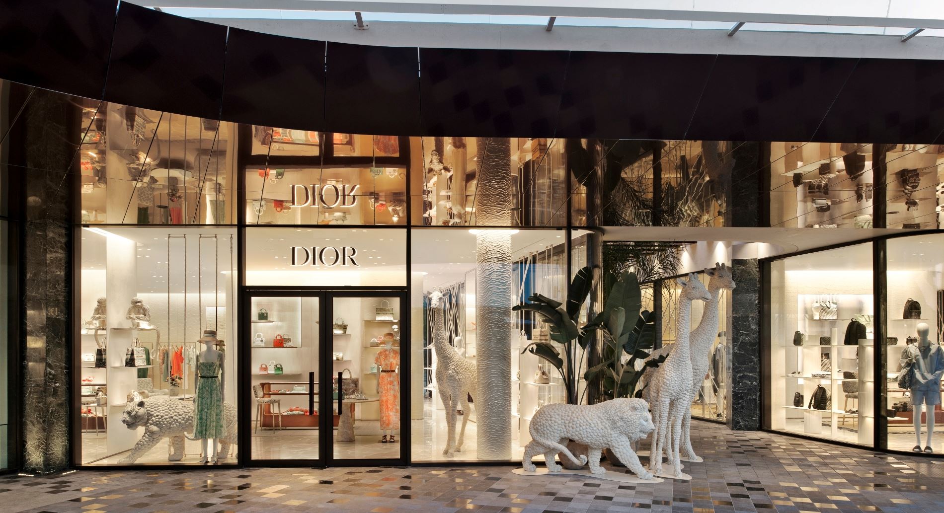 Η νέα επιβλητική luxury boutique Dior στην Astir Marina