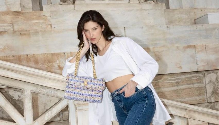 6 stylish Ελληνίδες μας προτείνουν τα hot must have κομμάτια για το καλοκαίρι