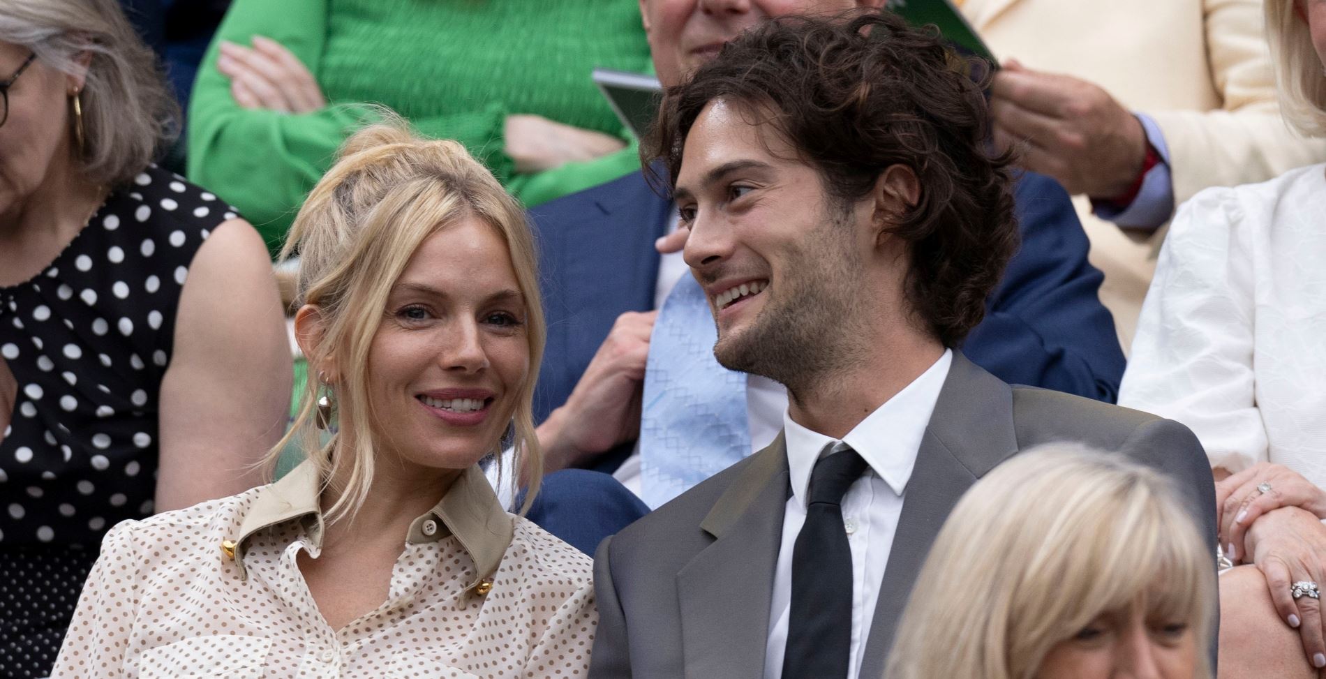 Η Sienna Miller ήταν για ακόμα μία φορά η "νικήτρια" του Wimbledon