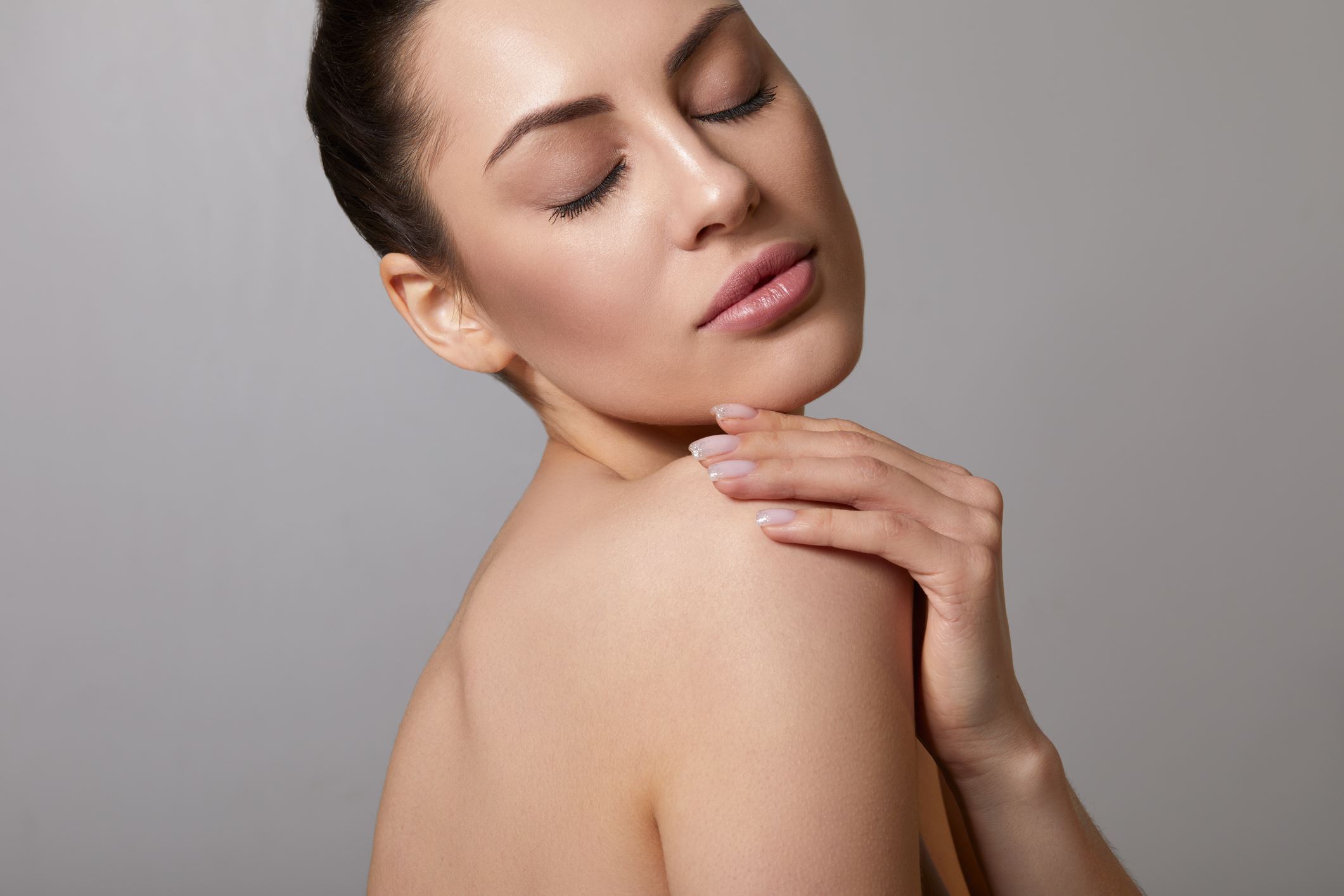 All about Vaseline: Κι όμως έχει 101 διαφορετικούς τρόπους χρήσης