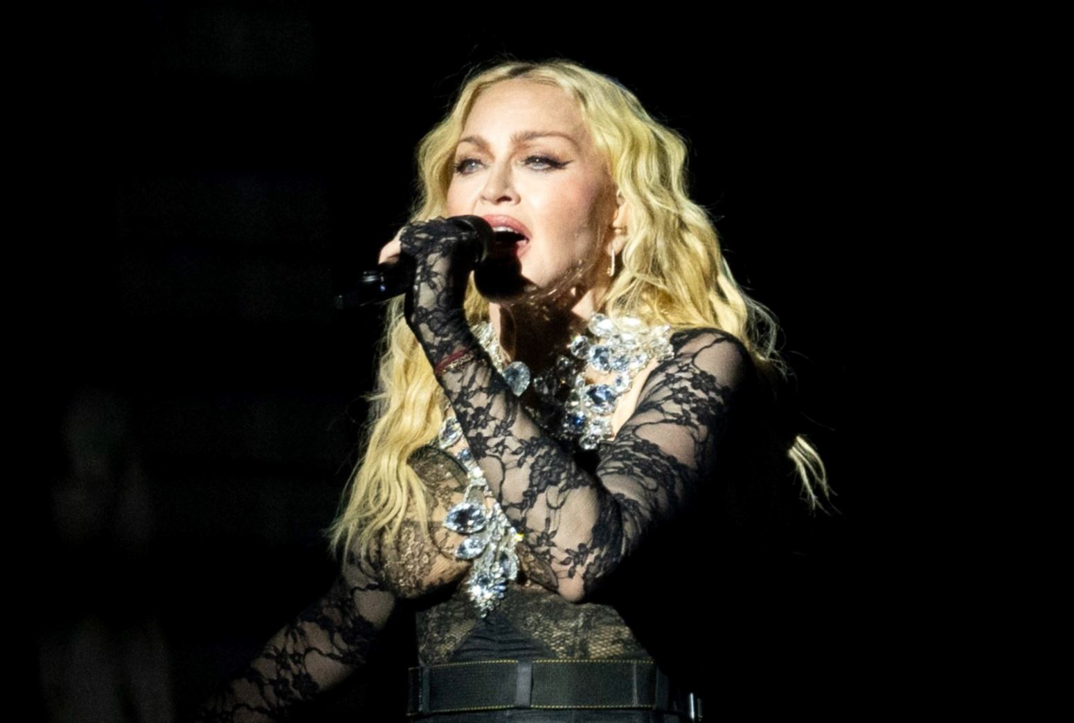 Αυτά είναι τα αγαπημένα αρώματα της Madonna