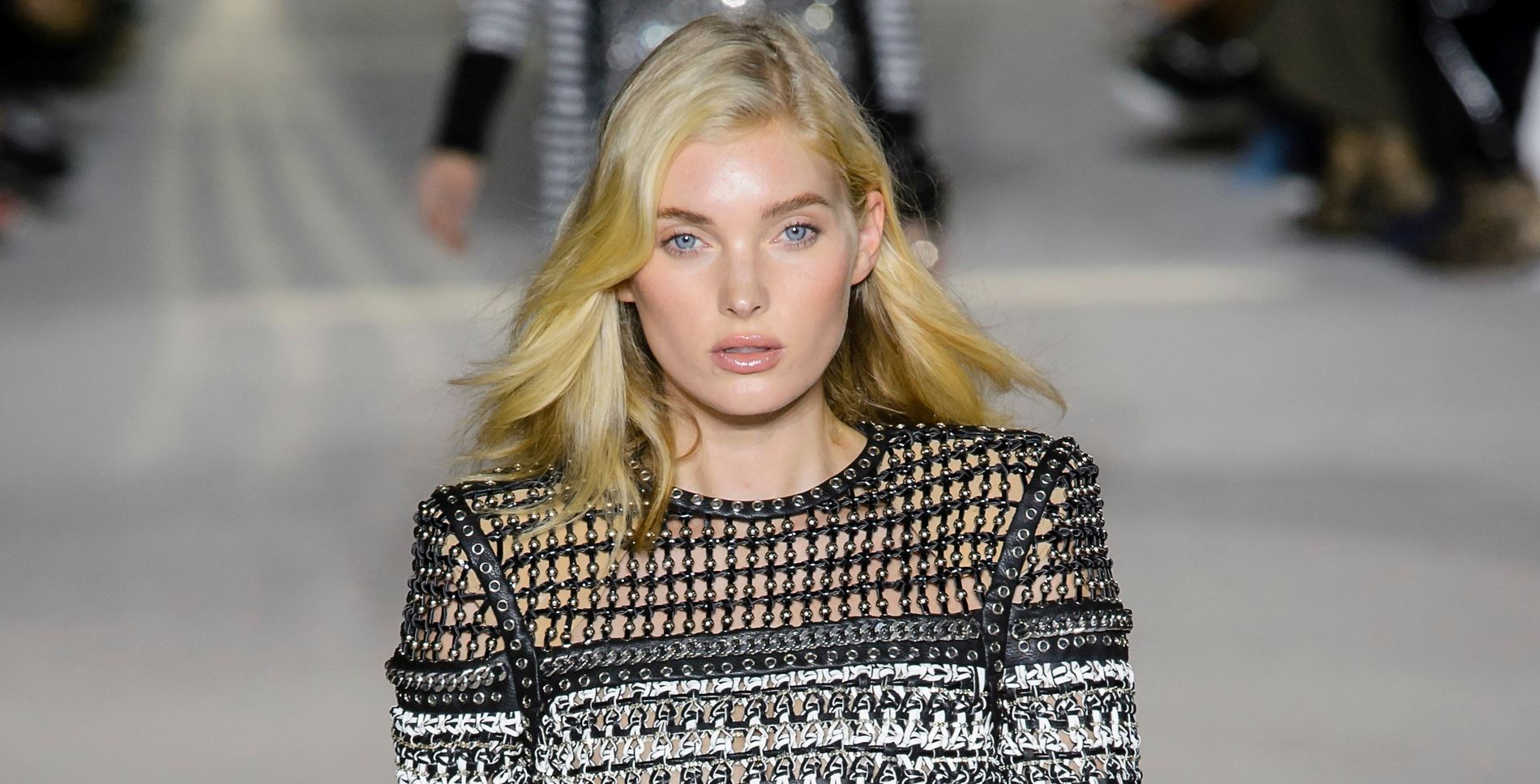 Dewy skin: Τα βήματα για να αποκτήσεις λαμπερό makeup look χωρίς να μοιάζει υπερβολικό