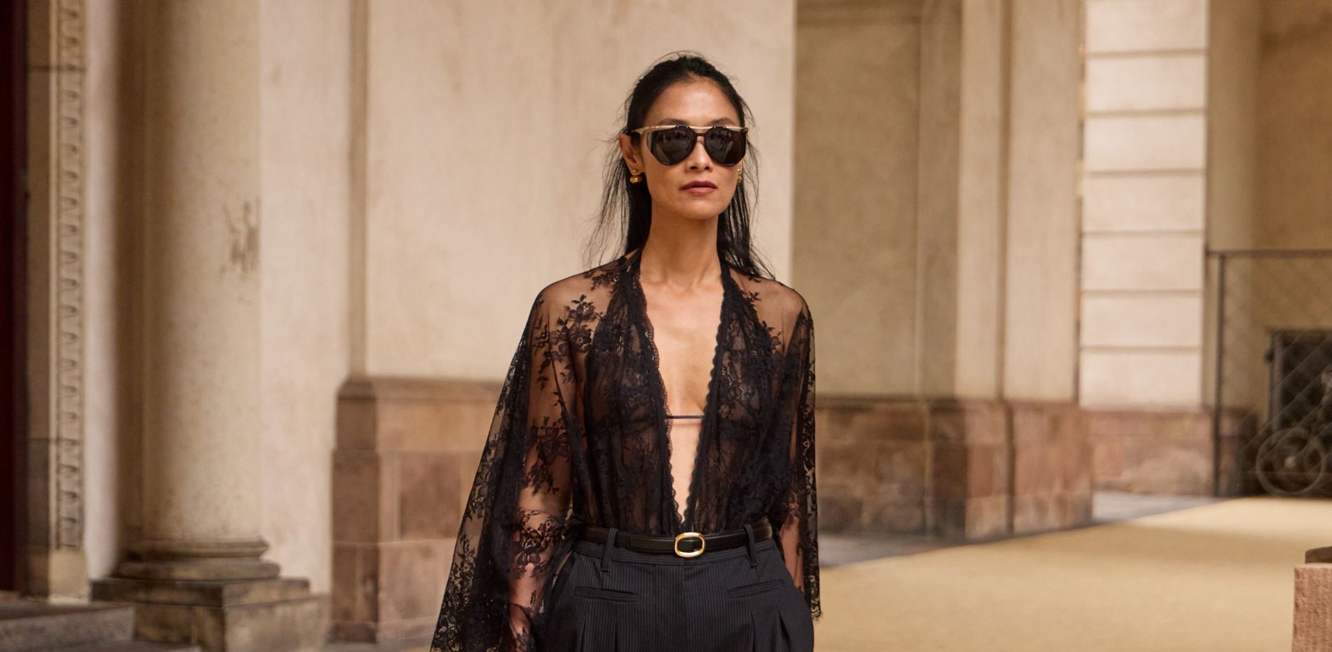 Date night looks: 5 θηλυκά outfits για τα πιο ρομαντικά ραντεβού του καλοκαιριού