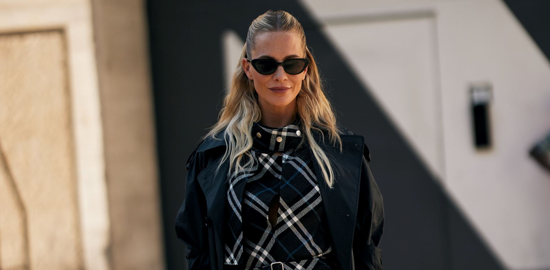 Αυτά είναι τα chic παπούτσια που επιλέγουν οι Λονδρέζες (και δεν είναι οι μπαλαρίνες)