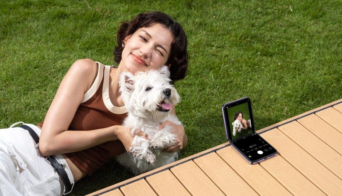Xiaomi MIX Flip: Πώς το stylish new age αξεσουάρ μου αναβάθμισε τα looks και διευκόλυνε την καθημερινότητά μου