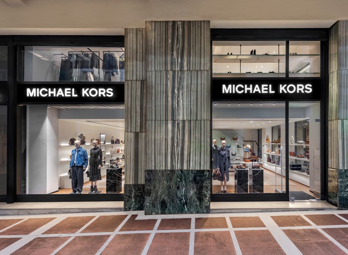 Ο όμιλος Φάις εγκαινίασε το νέο κατάστημα Michael Kors στο κέντρο της Αθήνας