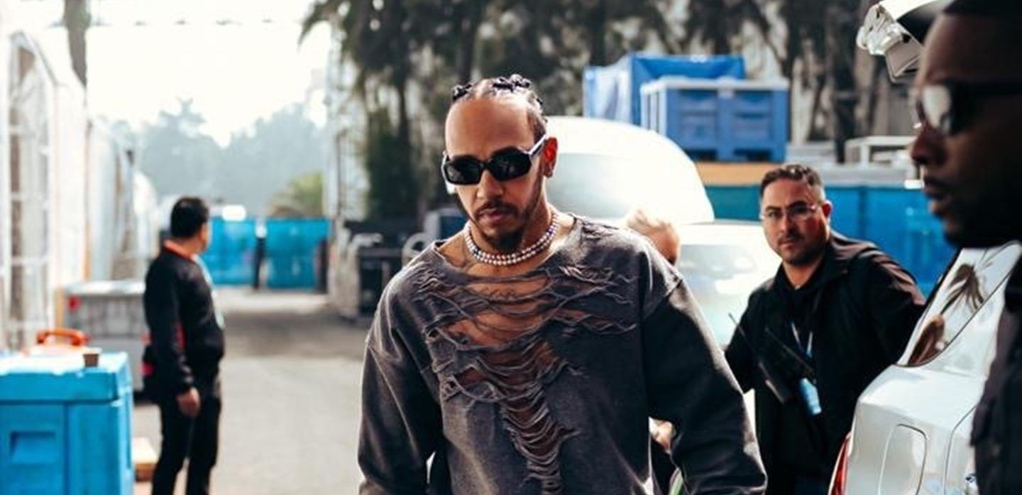 O Lewis Hamilton με look Diesel στο Grand Prix του Μεξικού