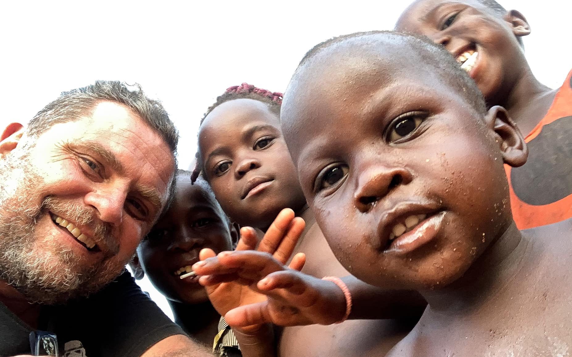 Γιάννης Γιαννακόπουλος: "Ο φωτογράφος πρέπει να είναι εκεί για να μας μεταφέρει τις εικόνες. Στο δικό μας χέρι είναι να αλλάξουμε τον κόσμο"