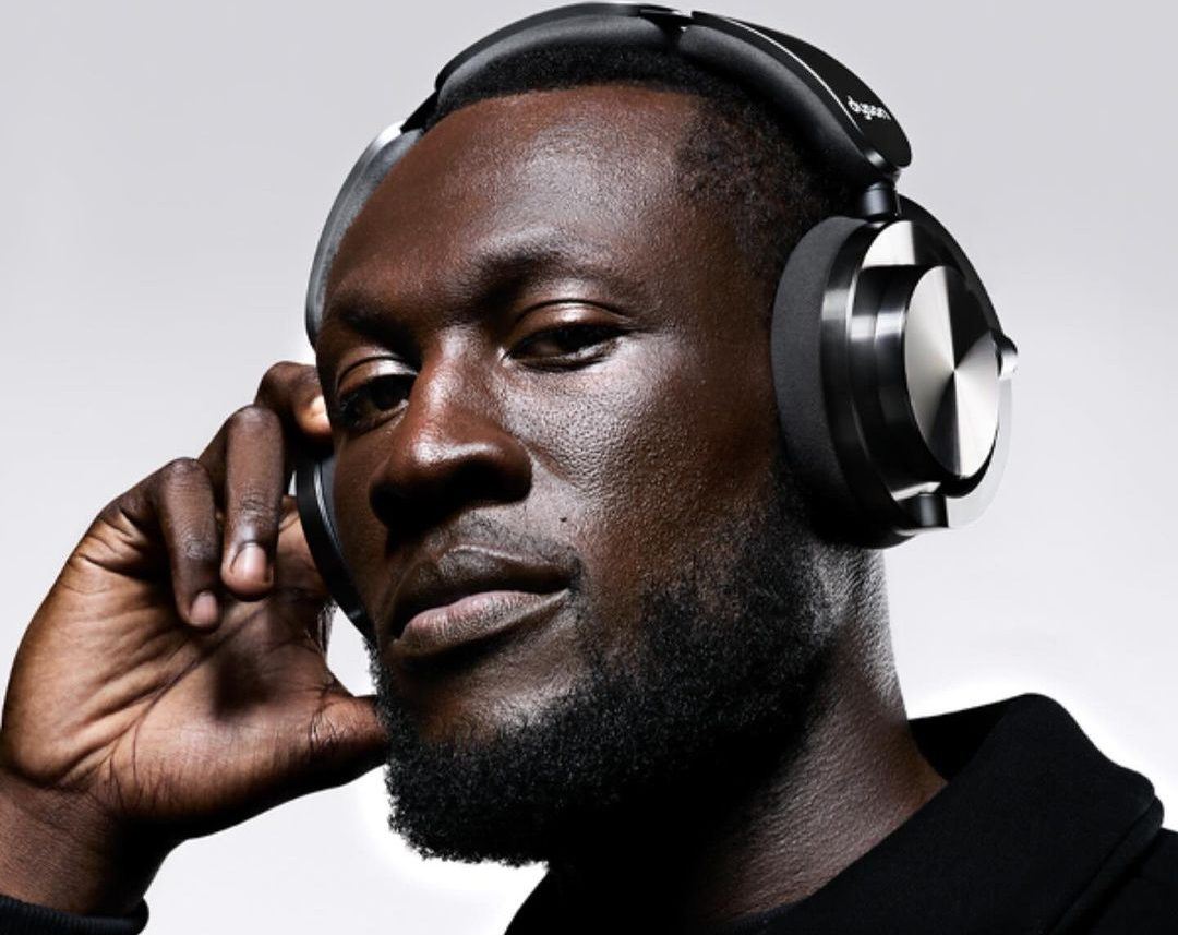 H Dyson ανακοινώνει τον Stormzy ως Global Ambassador για τα ακουστικά Dyson OnTrac™
