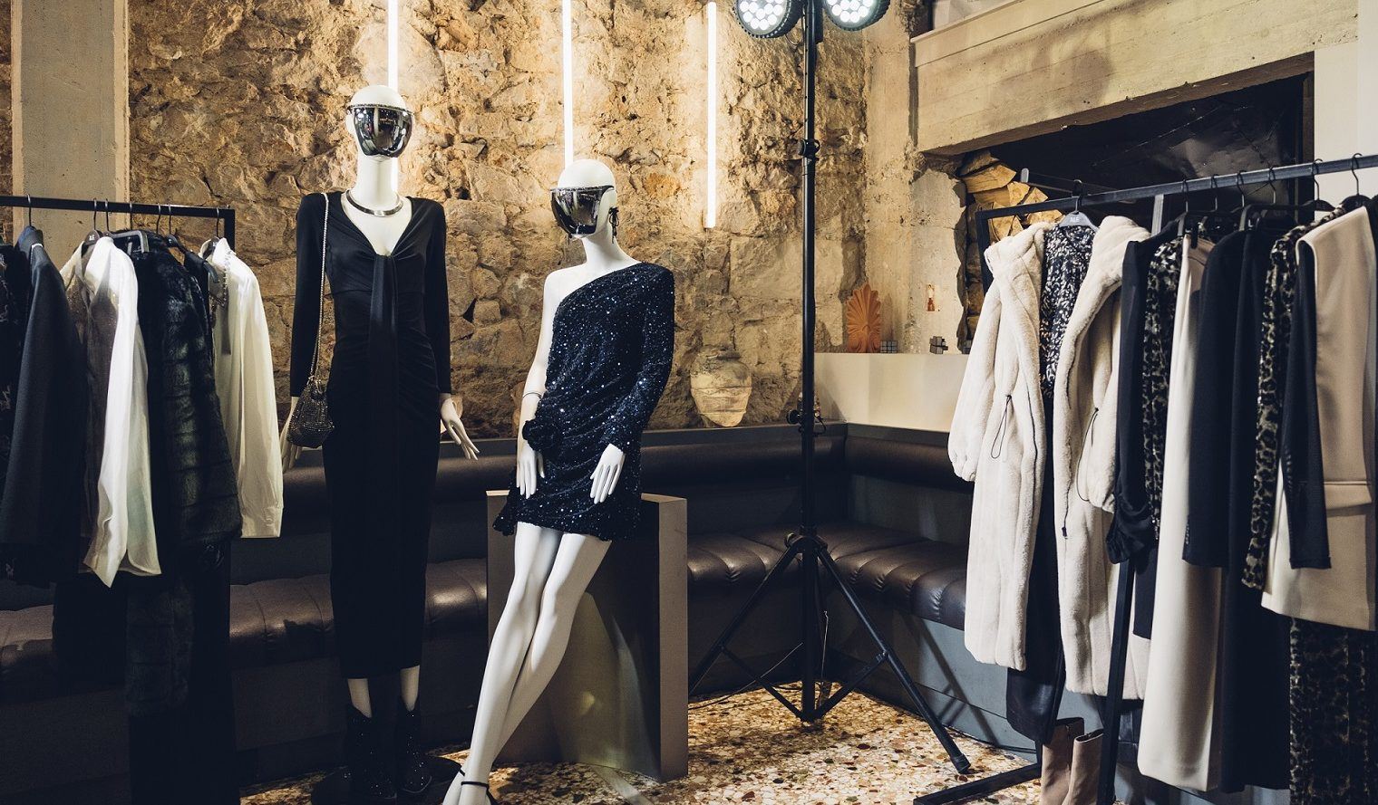 Η ‘ALE παρουσίασε τη νέα της συλλογή "Sartorial Mirrors" στο Pharaoh