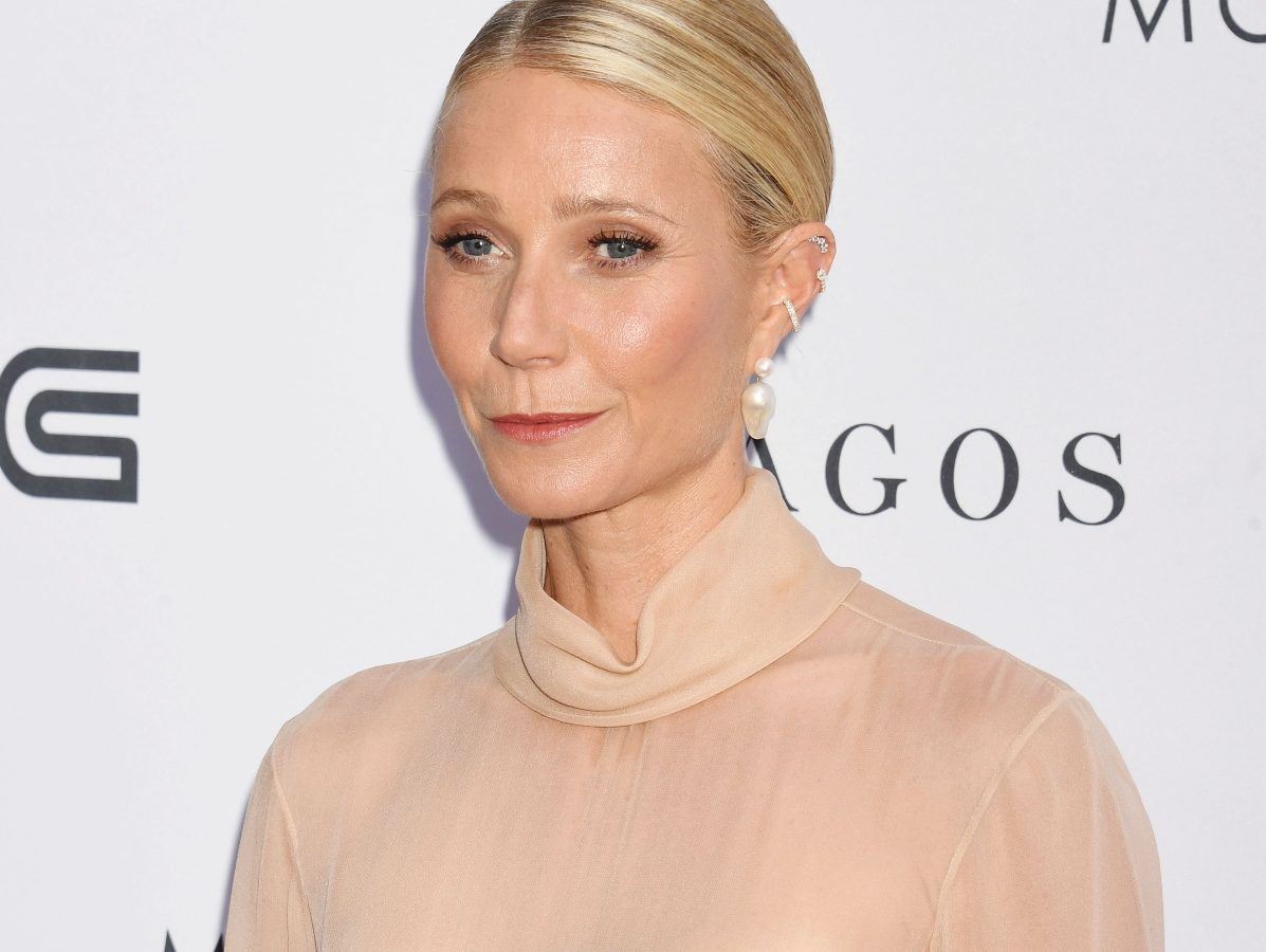 Gwyneth Paltrow: Αυτός ο πολυτελής ορός είναι το μυστικό πίσω από τη λαμπερή της επιδερμίδα