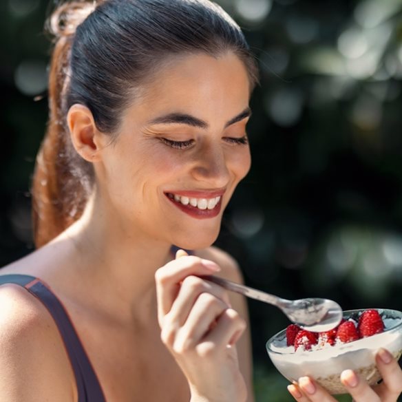 Ποια είναι η χειρότερη ώρα της ημέρας για να ενδώσεις σε σνακ;