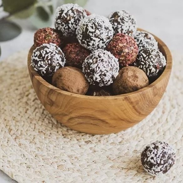 6 φθινοπωρινές συνταγές για energy balls - υγιεινά, λαχταριστά και γεμάτα ενέργεια