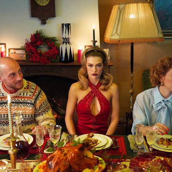 A Not So Silent Night: To fashion film της Vassia Kostara είναι αφιερωμένο σε όλες τις γυναίκες που δεν φοβούνται να ζήσουν