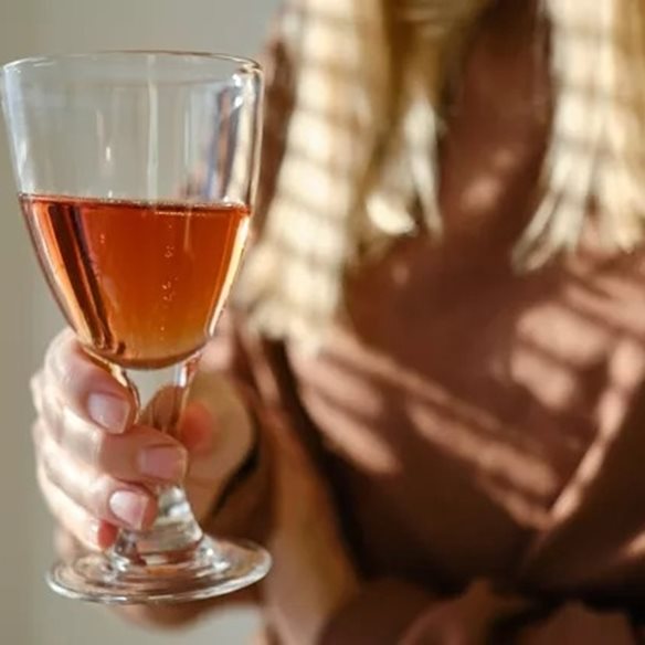 Τα 9 ροφήματα που διώχνουν το φούσκωμα - Ιδανικά για μετά το καλοκαίρι