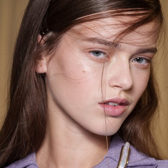 To πολυτελές serum ρετινόλης που κάθε γυναίκα αξίζει να έχει στο νεσεσέρ της, τώρα είναι σε έκπτωση